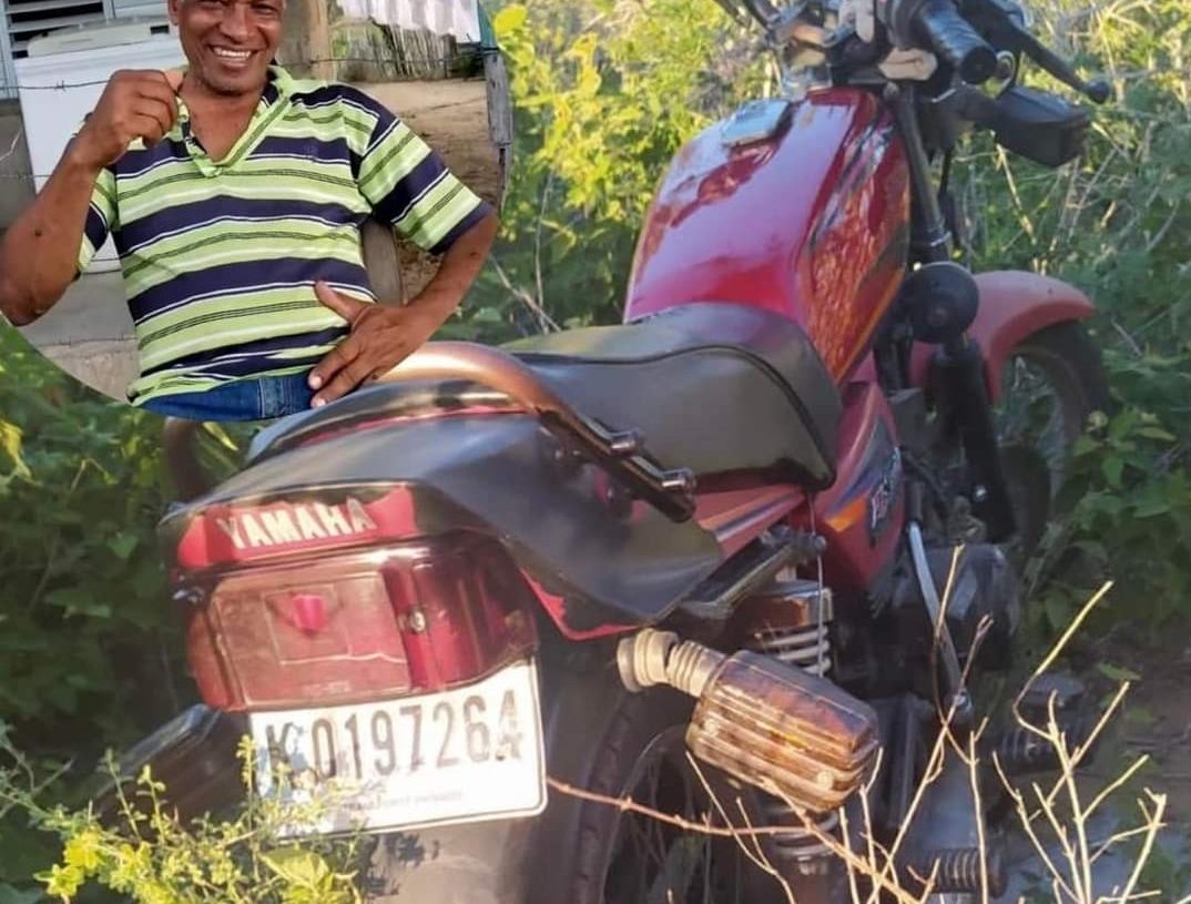 Motocicleta de hombre asesinado en Montecristi fue encontrada en uno matorrales