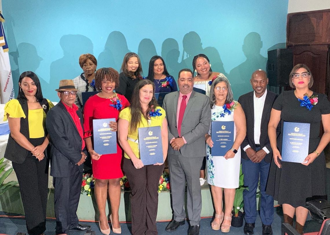 SNTP y Reporteros Gráficos reconocen ocho trabajadoras de la prensa en ocasión del Día Internacional de la Mujer