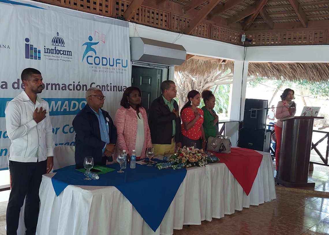 PREPARACIÓN CONSTANTE DEL MAGISTERIO