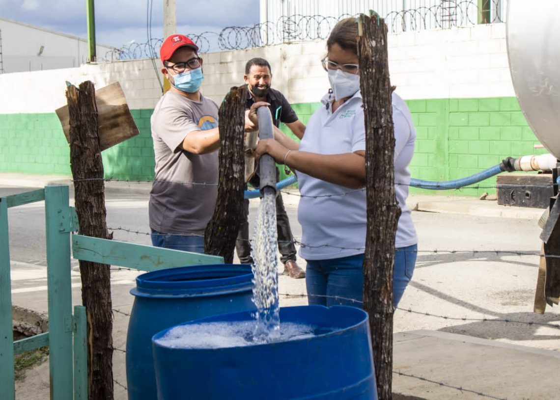 ISM aporta 60,000 galones de agua potable a comunidades de Santiago Rodríguez