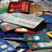 Apresan a dos hombres con 391 tarjetas clonadas