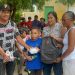 Starlin Castro entrega útiles escolares a niños necesitados de Montecristi
