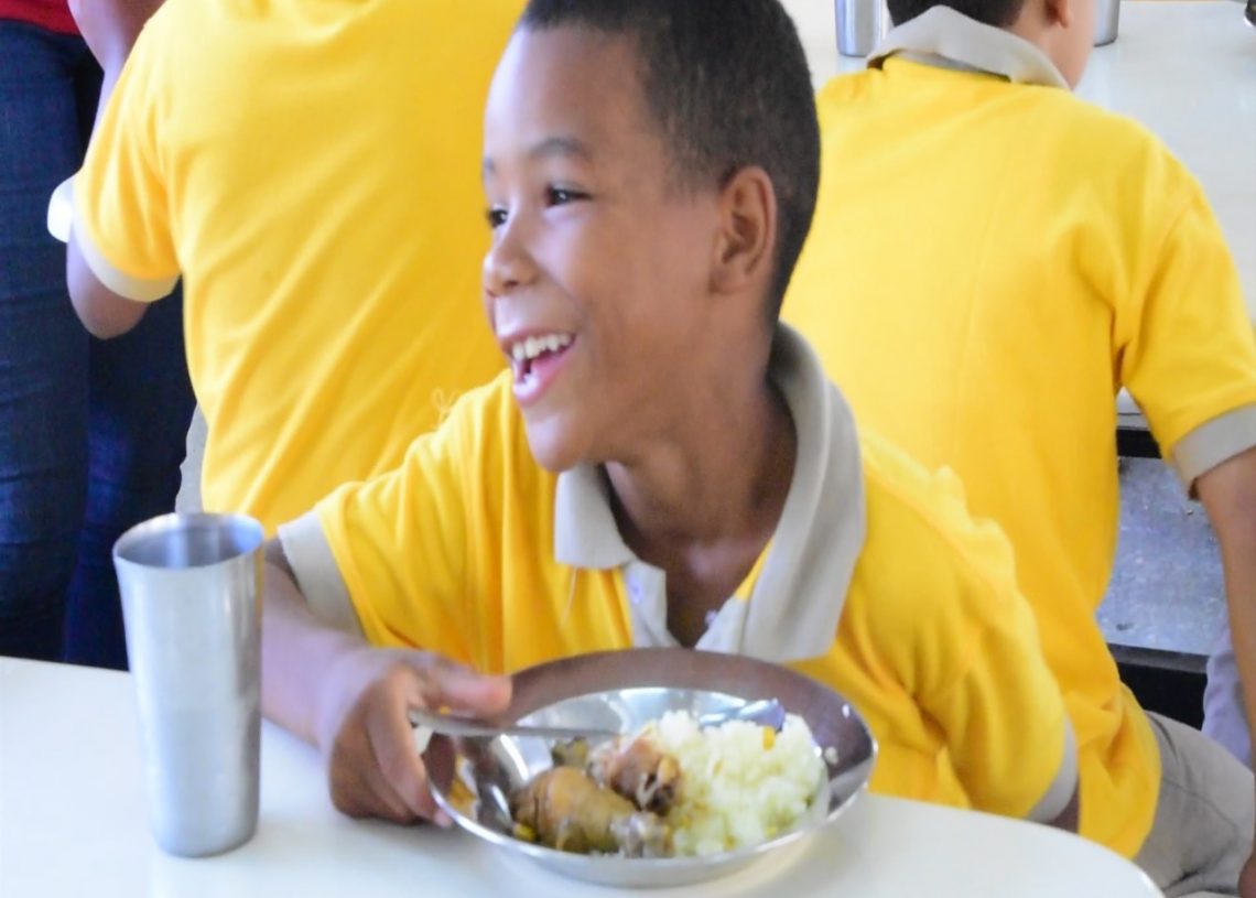 Inabie inicia la entrega del almuerzo escolar – Directores deben reportar cualquier anomalía que se presente en el almuerzo