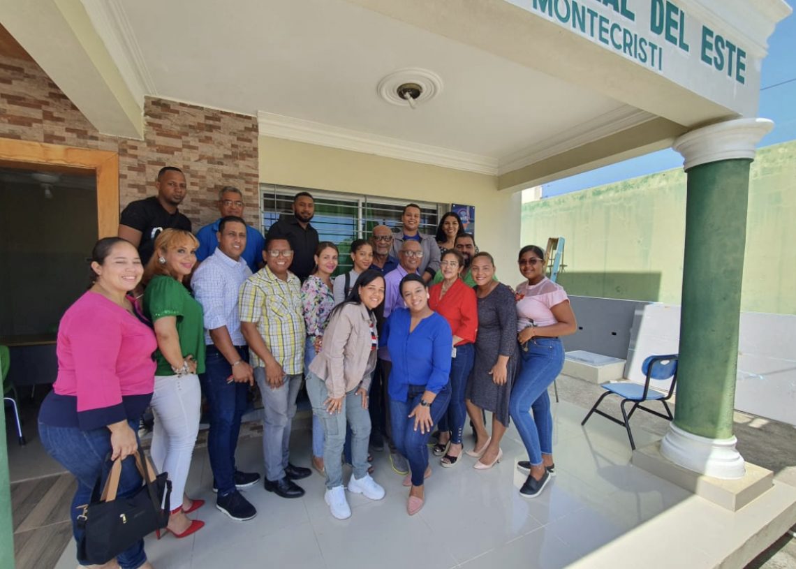 Sindicato Nacional Trabajdores de la Prensa , filial Montecristi evalúa aspirantes a locutores en curso taller impartido por INFOTEP