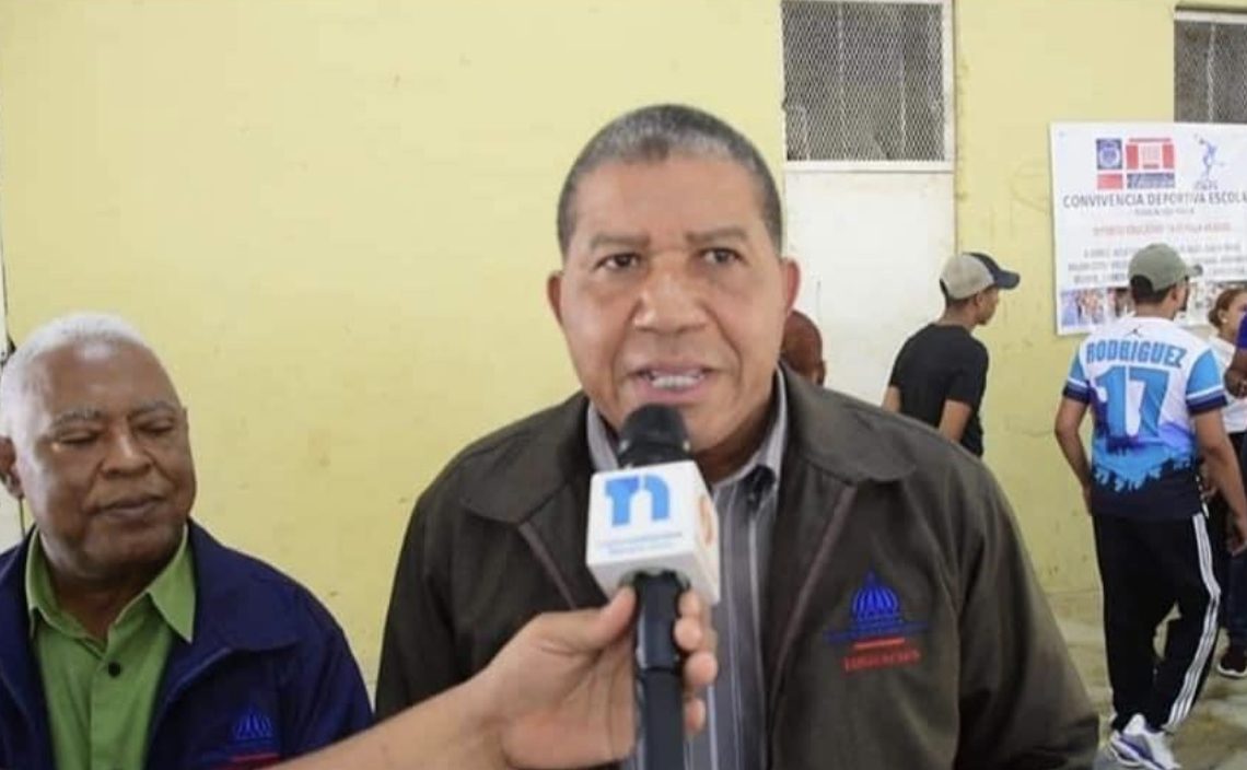 FRANKLIN NÚÑEZ DIRECTOR REGIONAL 13 LLAMA A DOCENCIA PARA ESTE MARTES 10