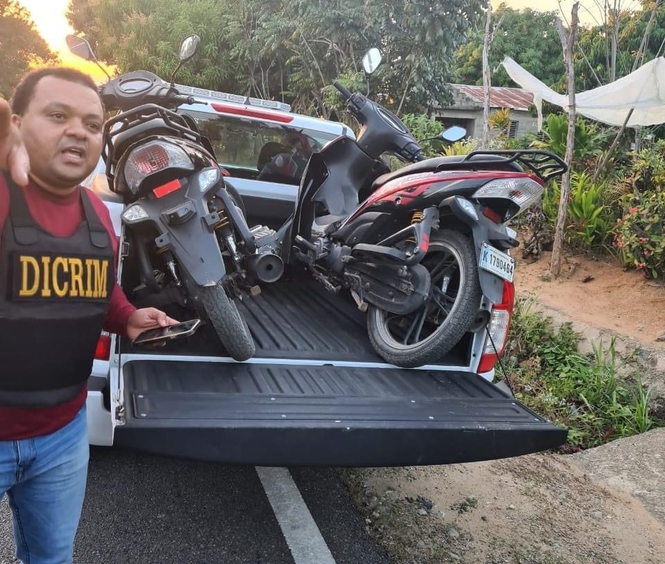 En Dajabón- Atrapan jeepeta con varias motocicletas robadas en Montecristi