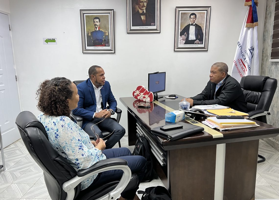 Inicia estudio de demanda del personal docente y administrativo en la regional 13-00