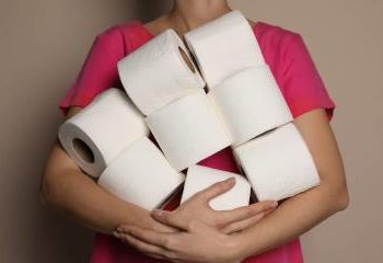 Artículos que no deberías guardar en el baño