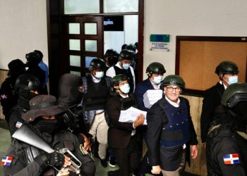 Tribunal aplaza para el domingo 26 de abril conocimiento de medidas de coerción a exministros