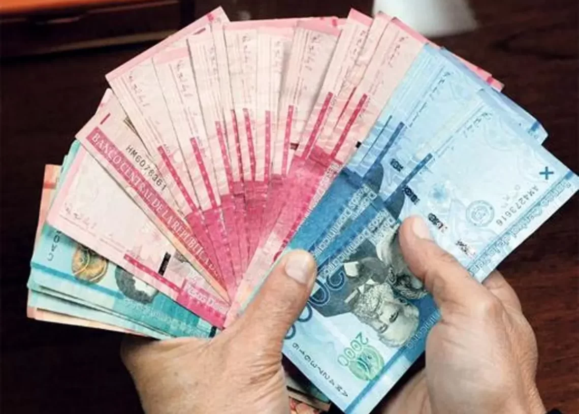 VIDEO- Comité Nacional de Salario aumenta 19% al salario mínimo