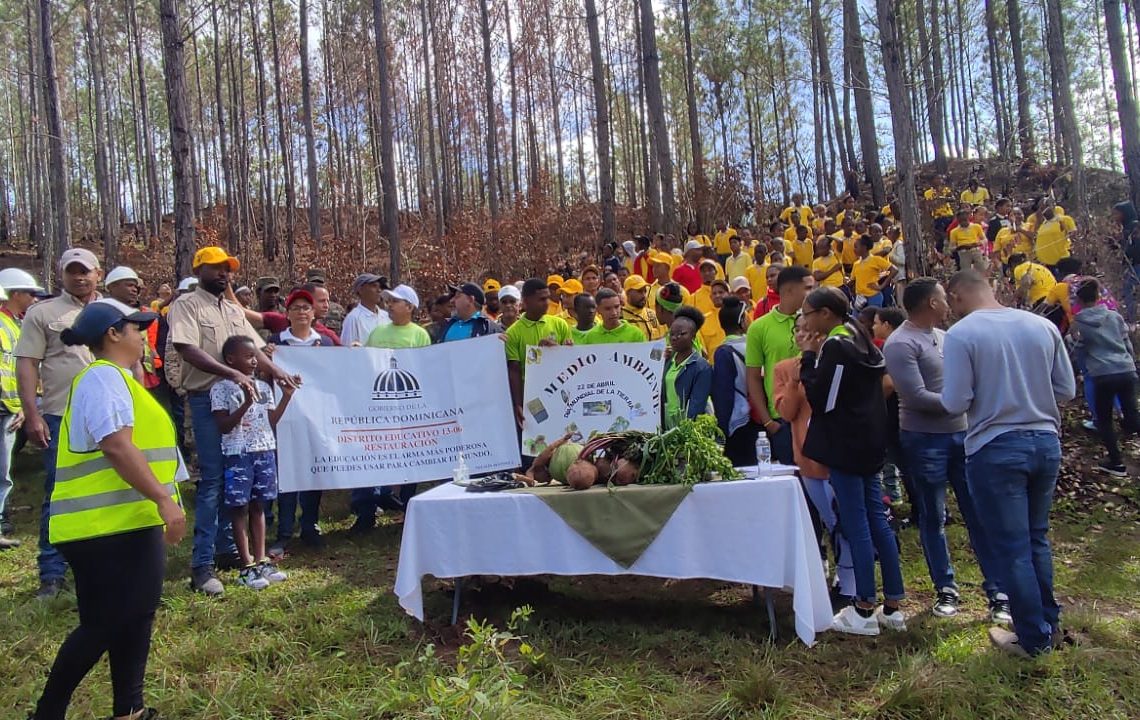 En la Regional 13 Estamos Reforestando Para Mejorar la Salud Humana