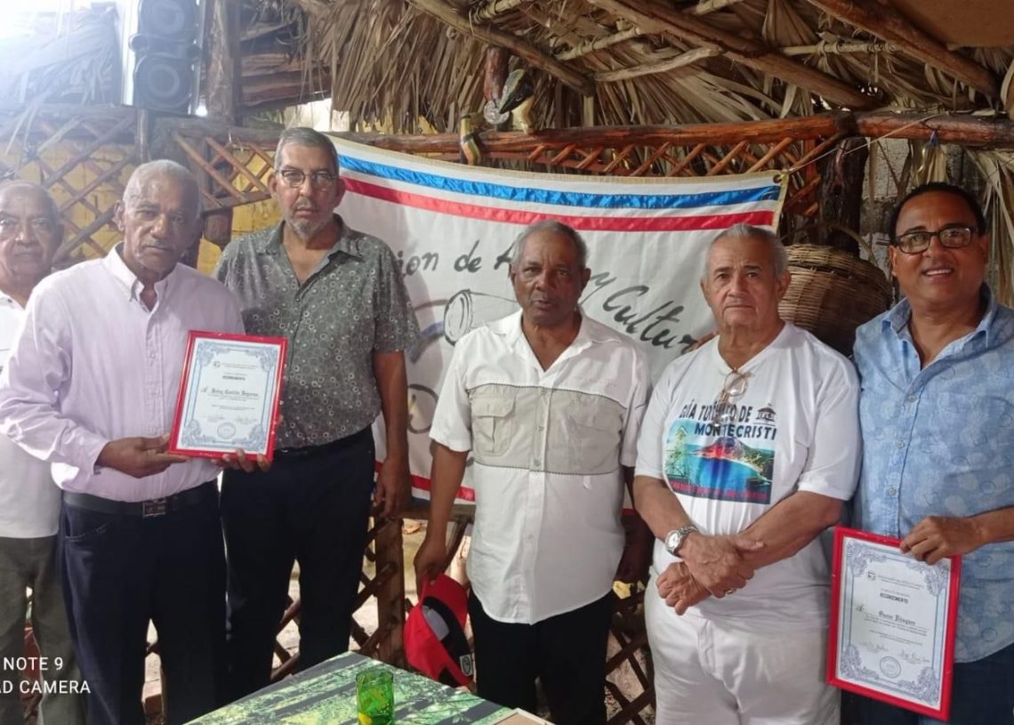 Asociación de cultura de Puerto Plata hizo entrega de reconocimientos a gestores y músicos de Montecristi