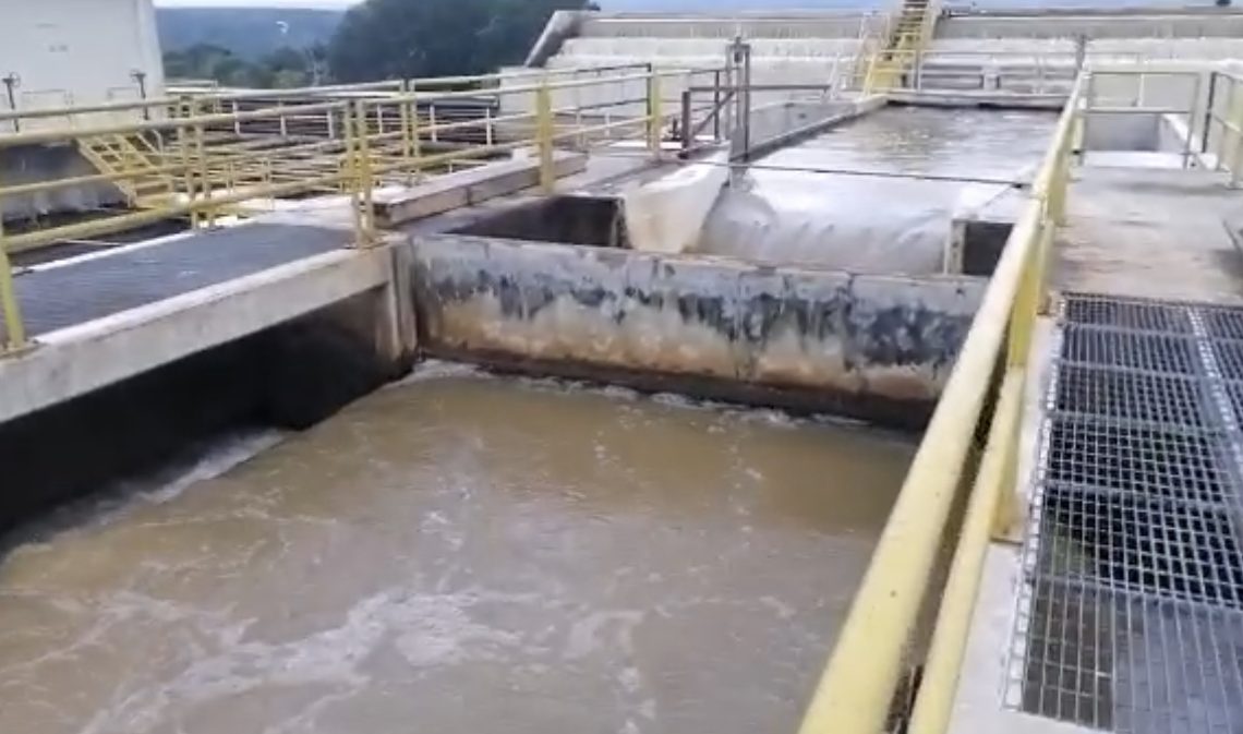 INAPA informa, que el agua turbia, se debe a las fuertes lluvias en la Presa de Monción, pero que se está trabajando en mejorar la calidad del agua