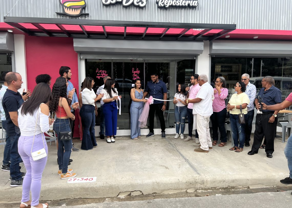 Es-De3 Food Shop inaugura nuevo local en Villa Vázquez