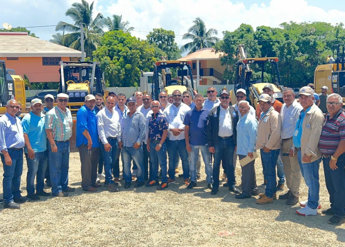 Bloque de Juntas de Regantes Cuenca Yaque del Norte, adquieren equipos que beneficiarán más de 16 mil usuarios