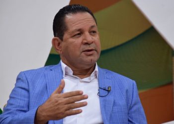 Tito Bejaran, miembro del comité político PLD pide oren por su salud