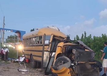 VIDEO- Accidente en carretera Higüey-La Otra Banda deja varios muertos y heridos