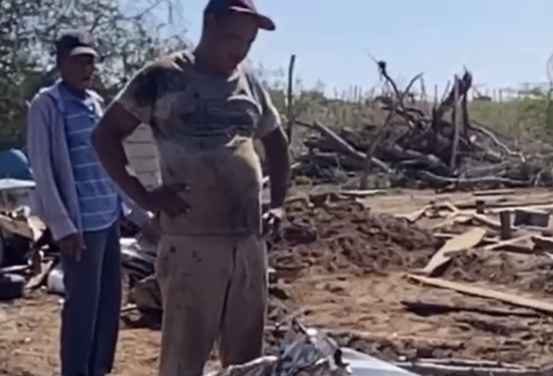 Familias desalojados brutalmente sin previa notificación de alcaldía de Montecristi