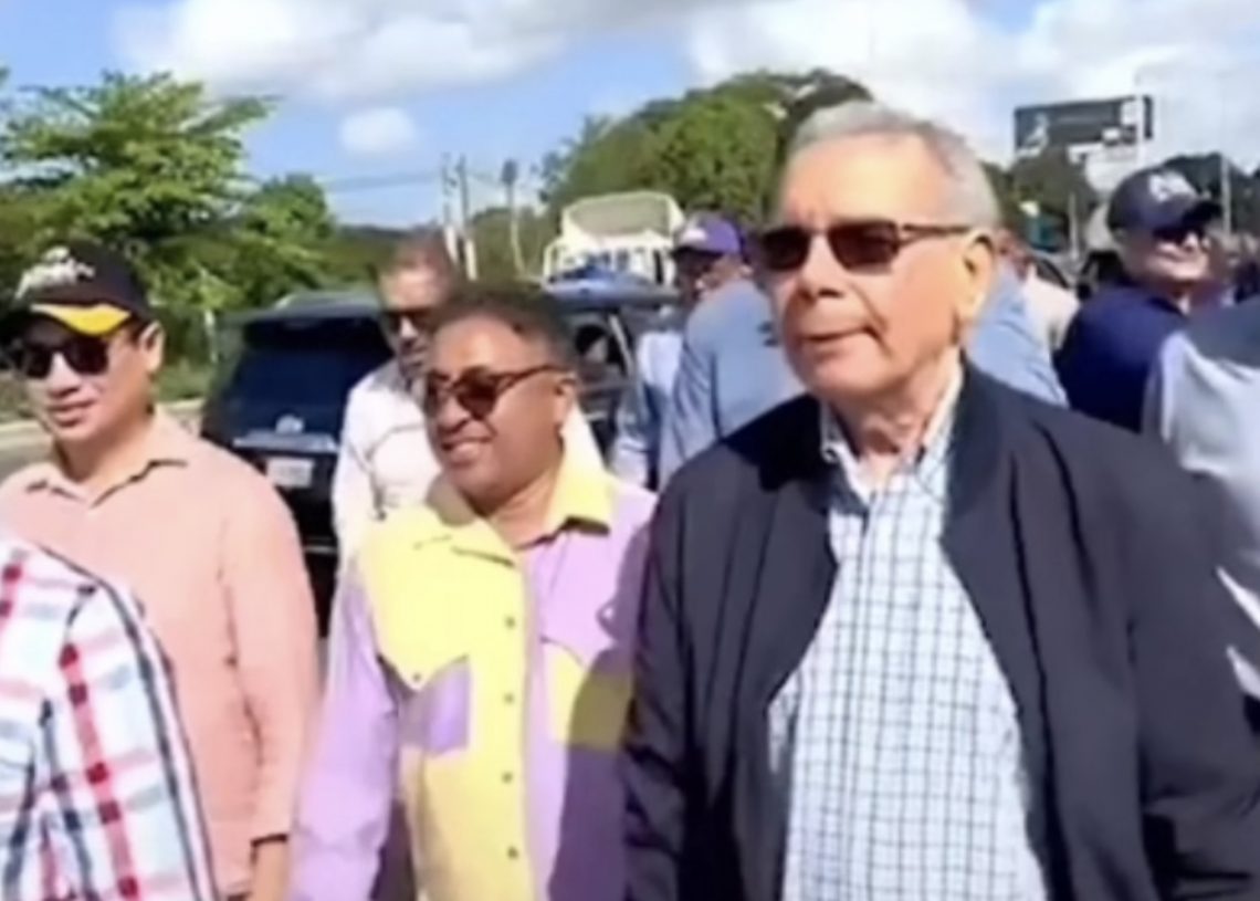 Mayobanex Escoto, candidato a Senador efectuó un encuentro con la prensa; anunció la visita del Expresidente Danilo Medina