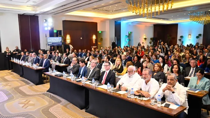 Banreservas realiza 1er. Congreso contra el lavado de activos en SD