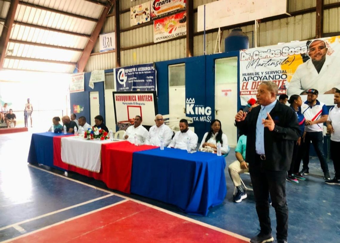 Regional de Educación 13-00, culmina por todo lo alto Festival de Marchas Escolares