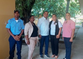Director Regional 13-00 de Educación Realiza Recorrido en el Proceso de Pruebas Nacionales 2024