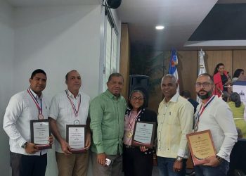 Regional 13-00 es Reconocida por sus logros en la Mejora Educativa en el Área de Ciencias Sociales