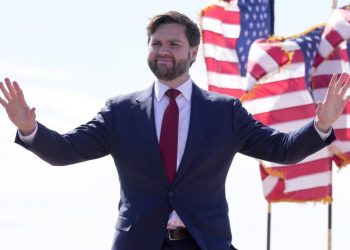 Limitar la entrada de migrantes a EE.UU.: Uno de los proyectos de ley que promueve J.D. Vance