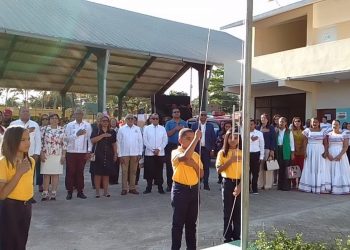 Con gran entusiasmo y una gran participación masiva de estudiantes dio inicio él años escolar 2024-2025 en la Regional 13-00