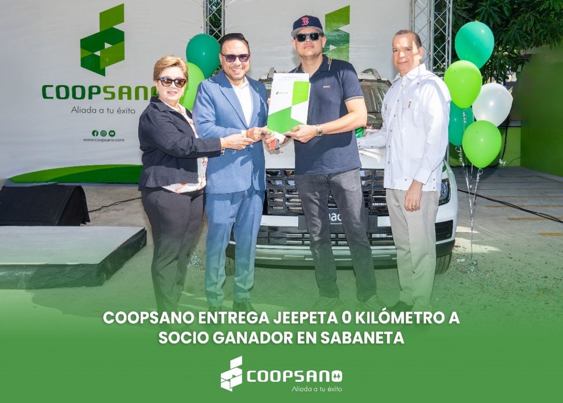 COOPSANO ENTREGA JEEPETA 0 KILÓMETRO A SOCIO GANADOR EN SABANETA